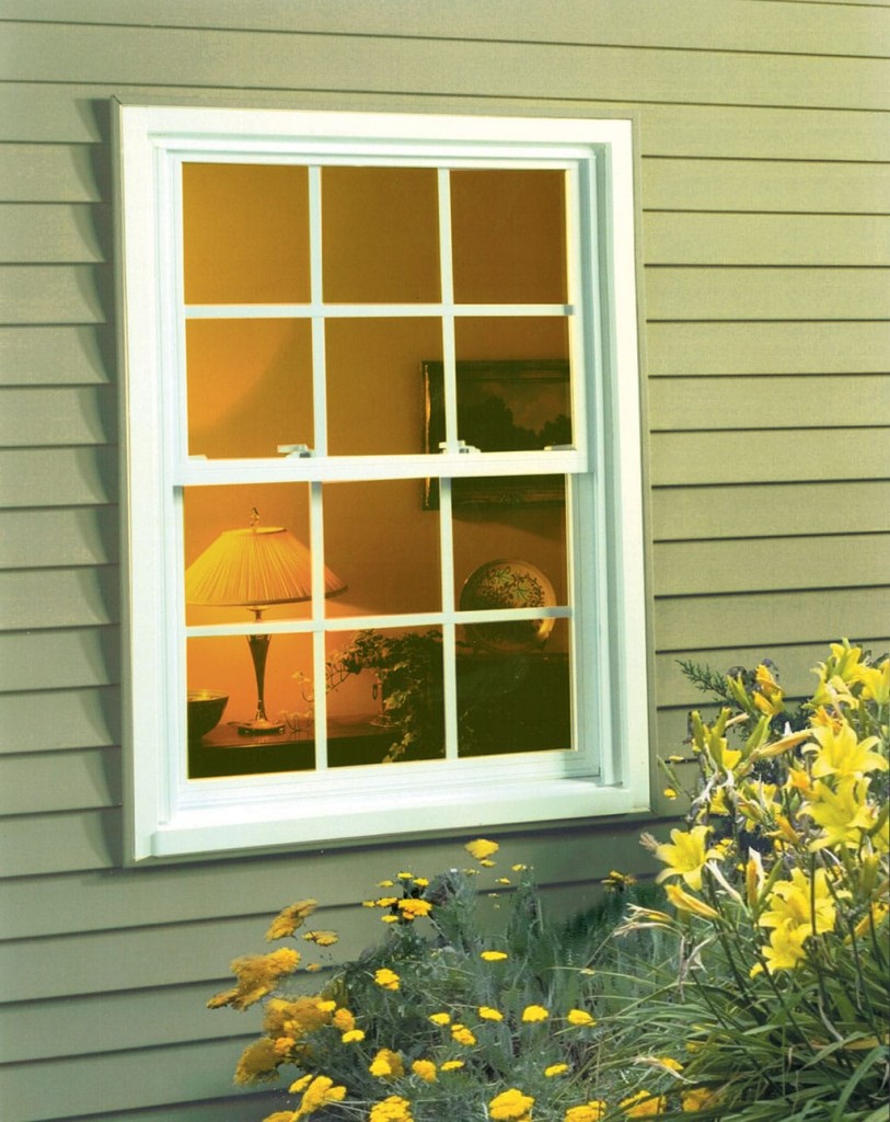 silverline 8500 Series Double Hung Scene Exterior 1